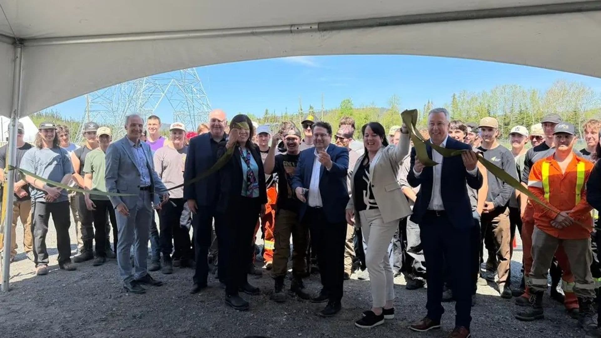 Inauguration d’un pôle de formation de monteurs de lignes de 22 millions de dollars à la Baie-James 