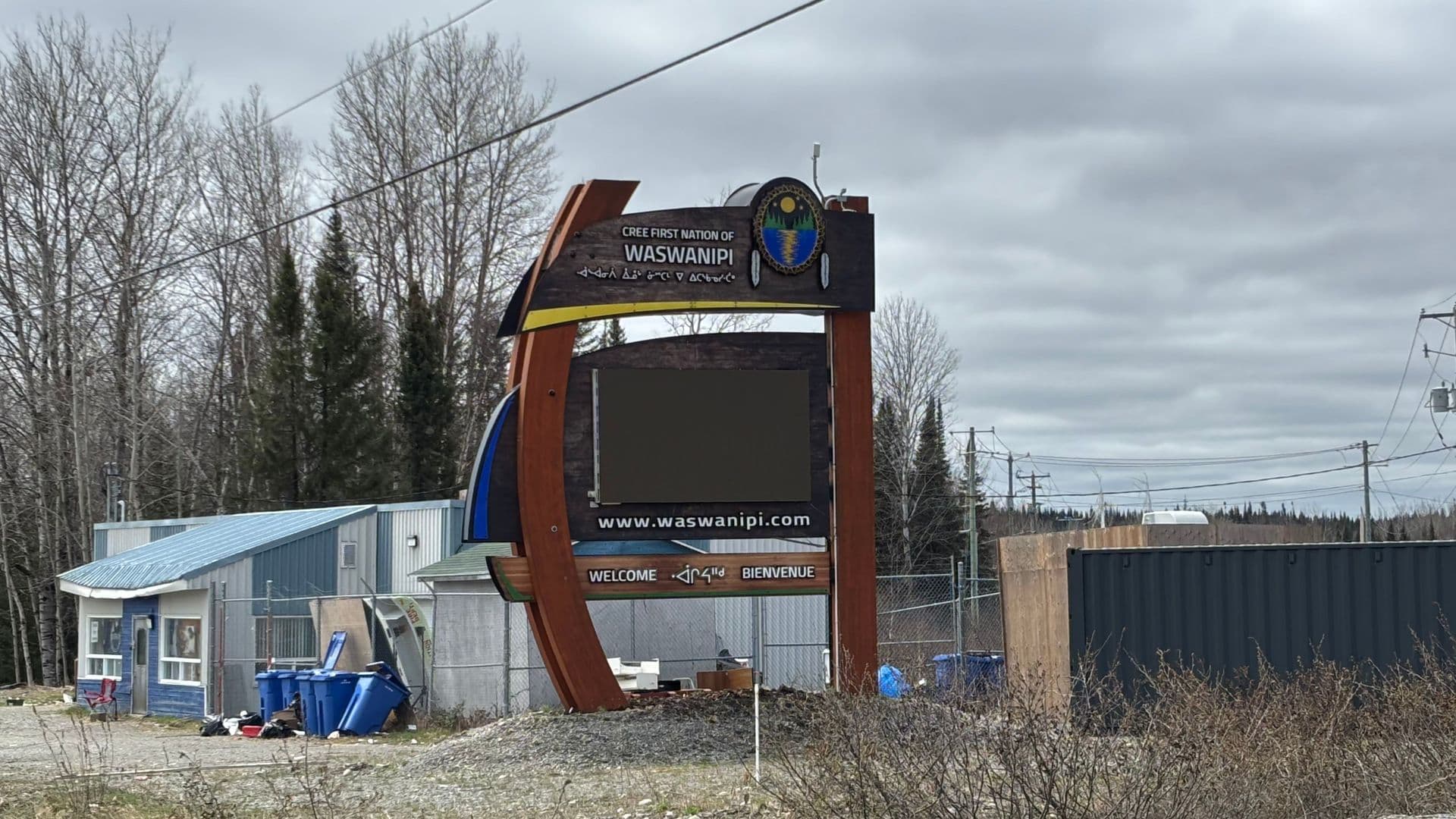 Cette mesure vise en partie à libérer des logements dans une communauté où 1 personne sur 5 ne parvient pas à se loger correctement.
