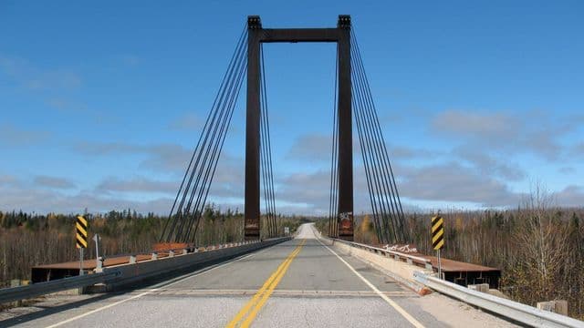 Fissure au pont Rupert : la SDBJ impose des restrictions majeures au transport hors normes