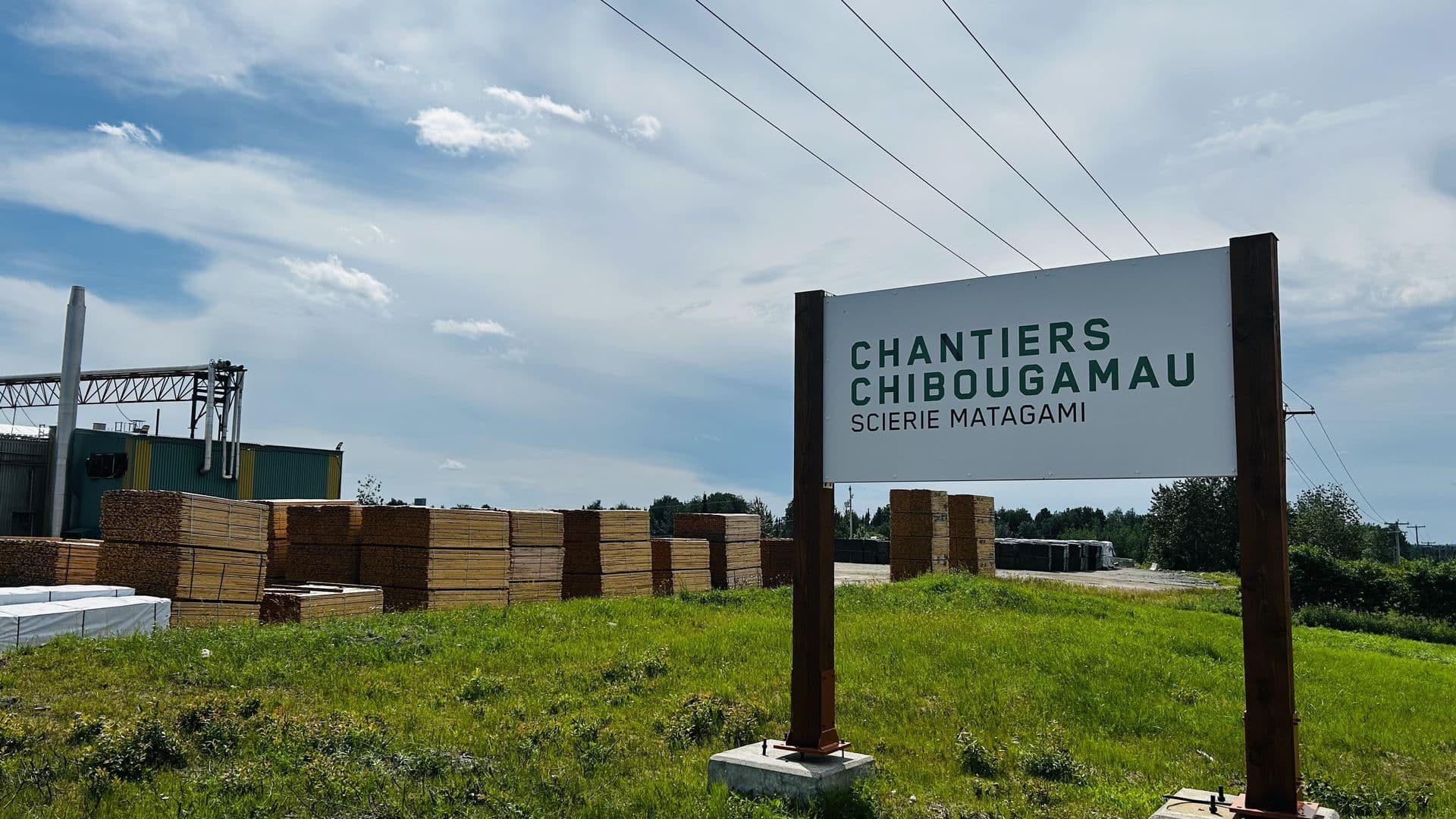 Usine de sciage de Chantiers Chibougamau à Matagami 