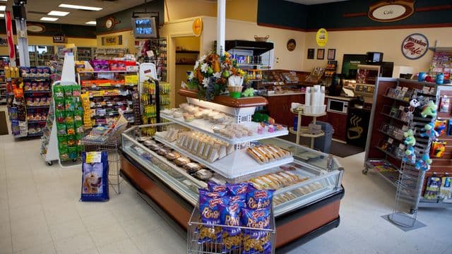 Dynamiser l’économie locale : Pablo Rodriguez propose un plan pour garder les commerces de proximité  