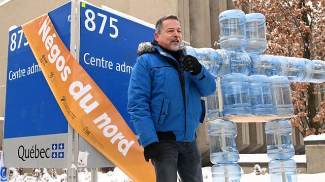 Tensions dans les négociations syndicales à la Commission scolaire Kativik : une grève de 17 jours annoncée 