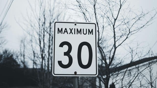 Chibougamau et Chapais misent sur des “radars vivants” pour rappeler la limite de 30 km/h 