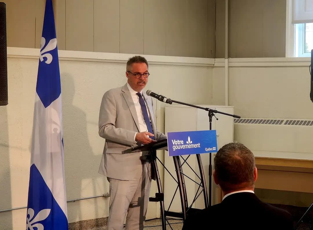  Stéphane Sainte-Croix, député de Gaspé et adjoint gouvernemental au ministre de l'Agriculture, des Pêcheries et de l'Alimentation