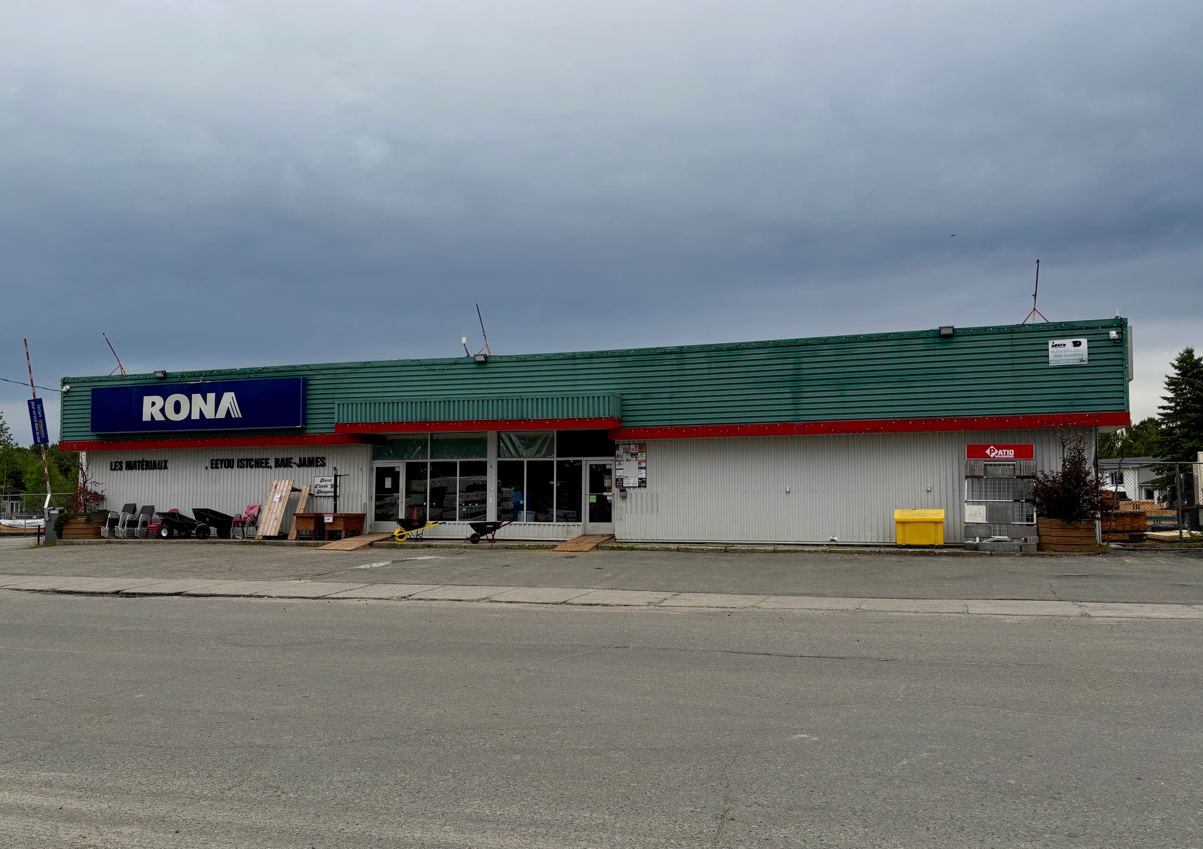 L'entreprise Rona Matagami où se situe la nouvelle succursale du fournisseur de téléphonie cellulaire Eeyou Mobile