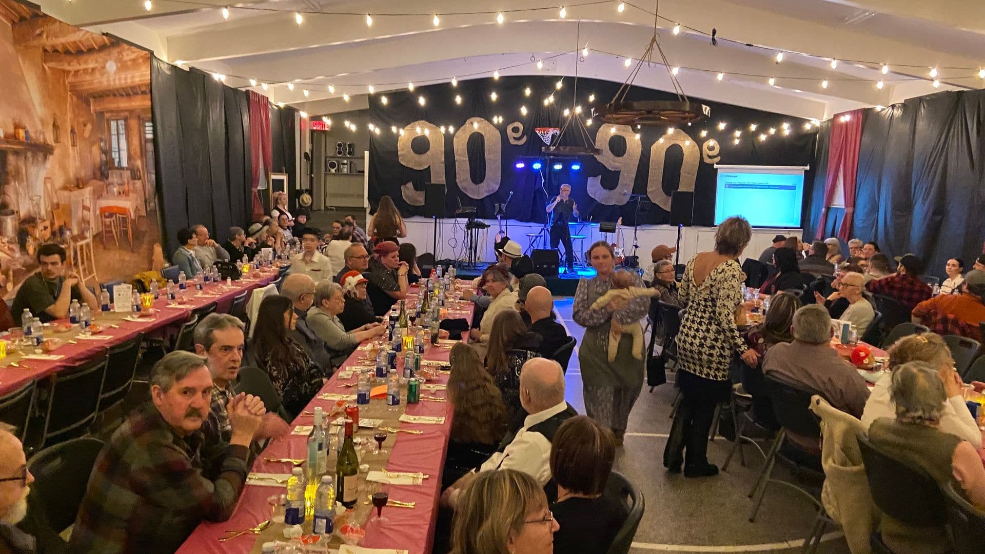 La soirée aura permis de mettre en valeur la mémoire collective tout en favorisant l’intégration des nouveaux arrivants.