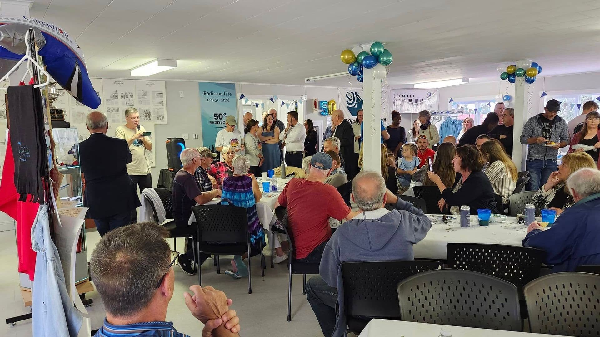 Plusieurs activités d’intégration seront proposées durant la soirée, une trousse de bienvenue sera offerte et un repas convivial sera servi pour favoriser les échanges entre les citoyens.