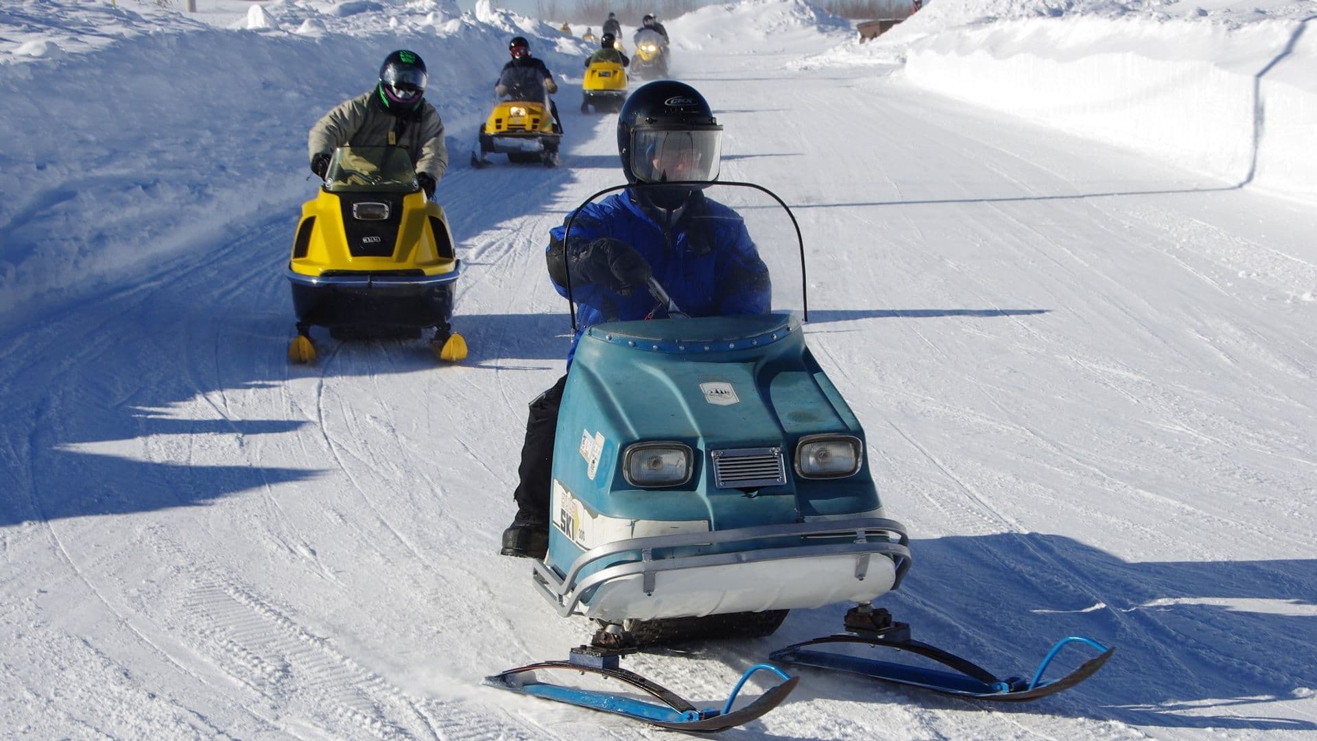 Ouvert aux motoneiges anciennes et modernes, l’évènement mise avant tout sur la sécurité avec des règles strictes concernant la vitesse, le comportement et la consommation.