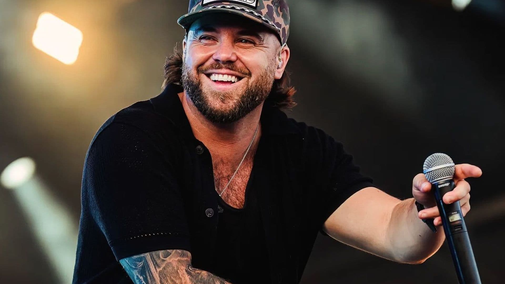 Profondément inspiré par la nature et les activités de plein air dans ses textes, l’artiste dévoile qu'il prépare un troisième album prévu pour l’automne 2026.